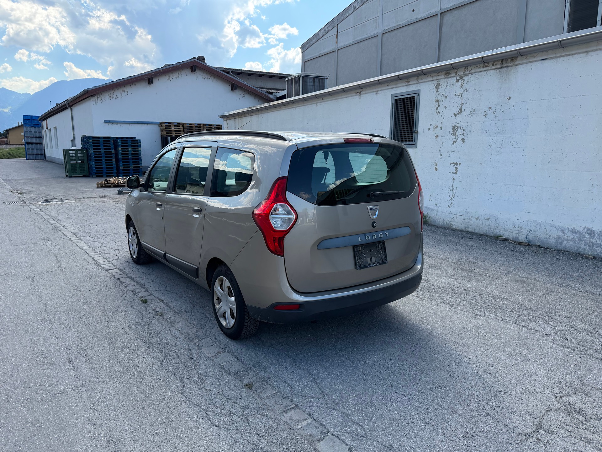 DACIA Lodgy 1.6 Lauréate-image-9