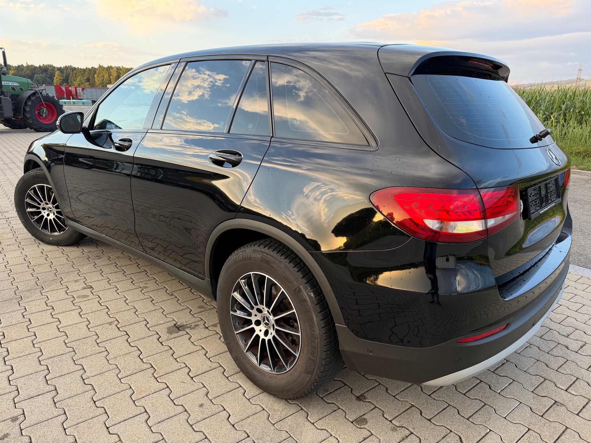 MERCEDES-BENZ GLC 220 d Exclusive 4Matic 9G-Tronic-image-2