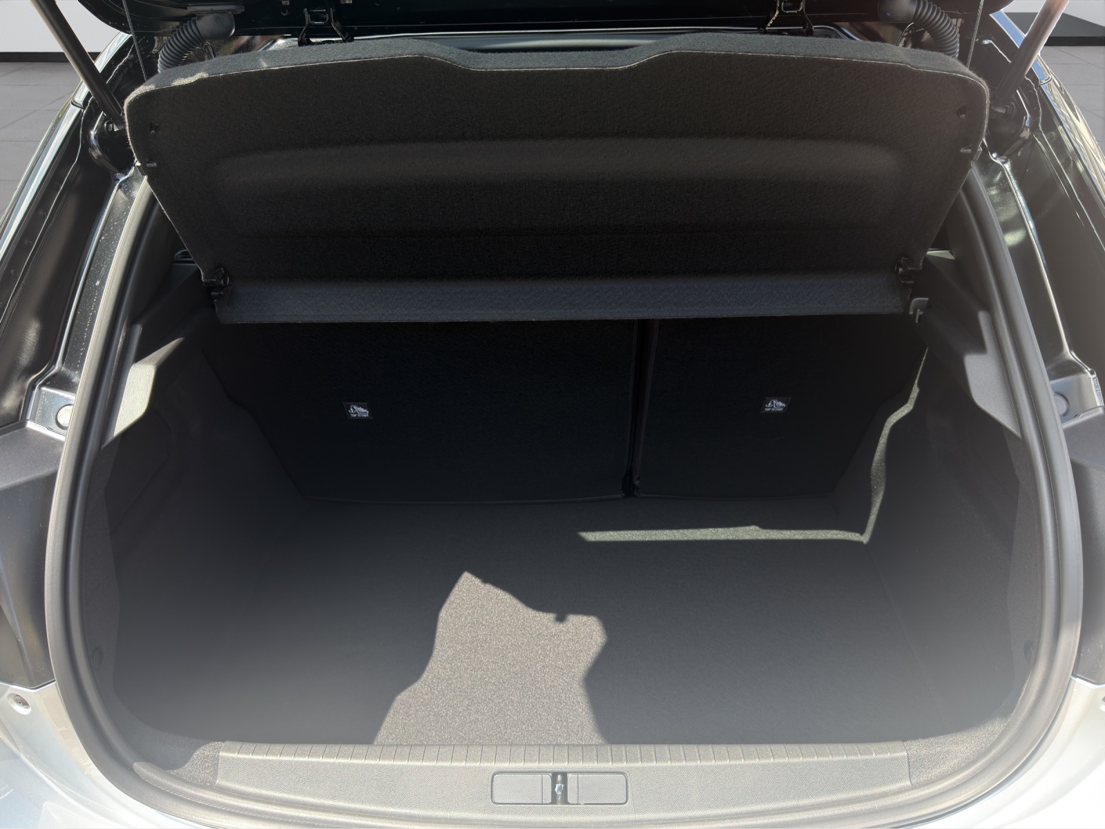 OPEL Corsa 1.2 T Hybrid Viva-image-12