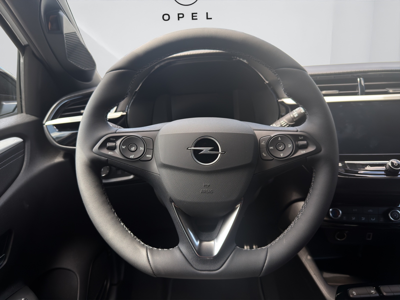 OPEL Corsa 1.2 T Hybrid Viva-image-16