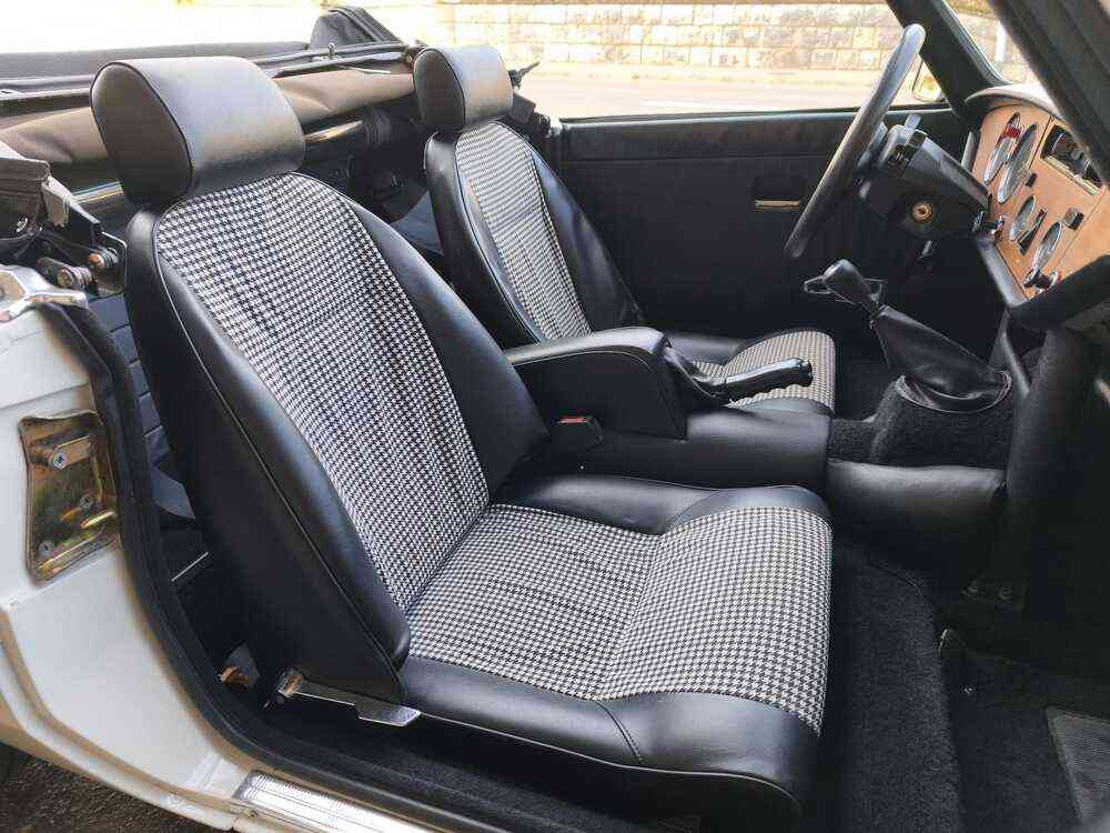 TRIUMPH Spitfire 1500-image-7