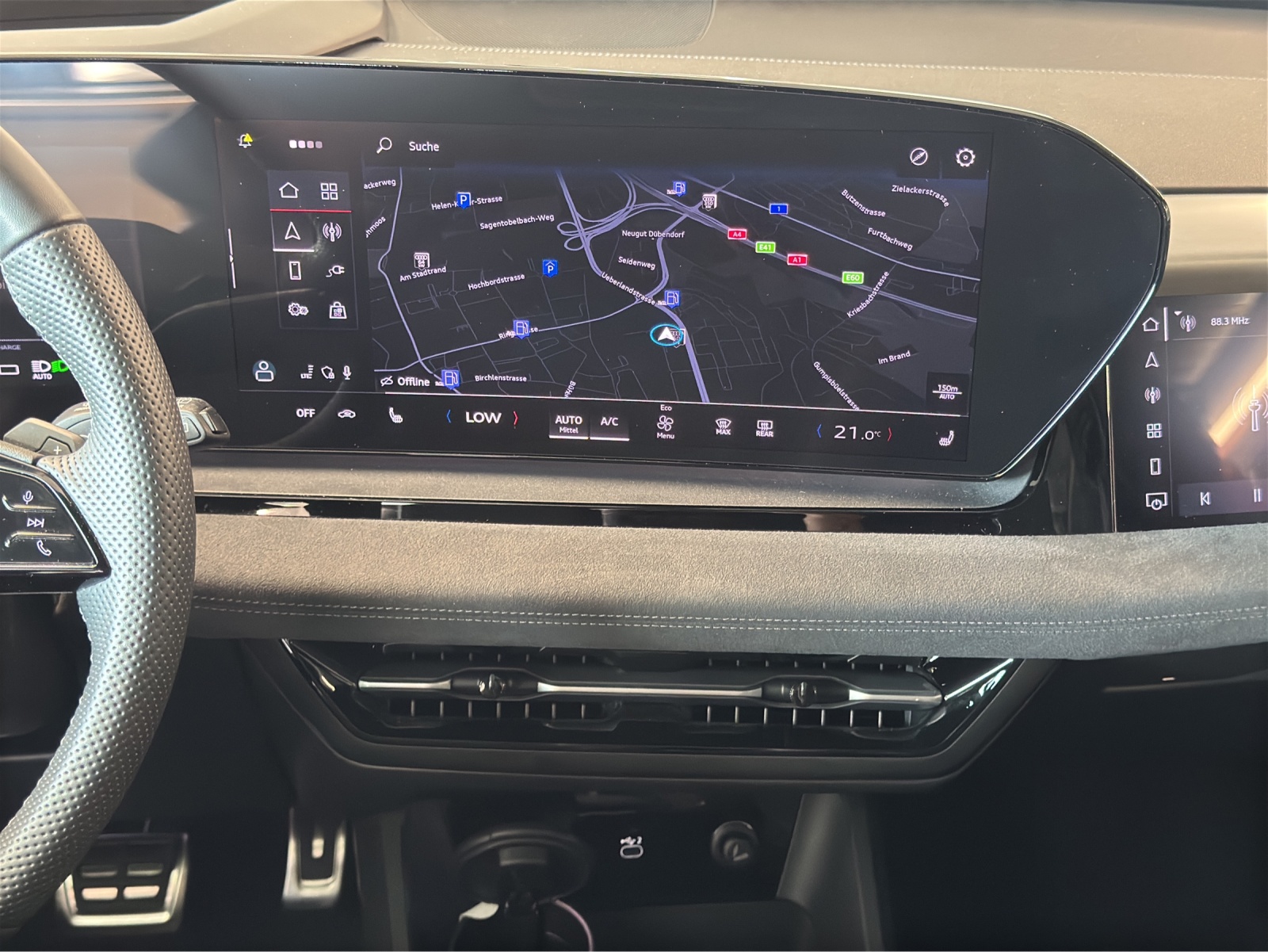 AUDI Q6 e-tron quattro-image-10