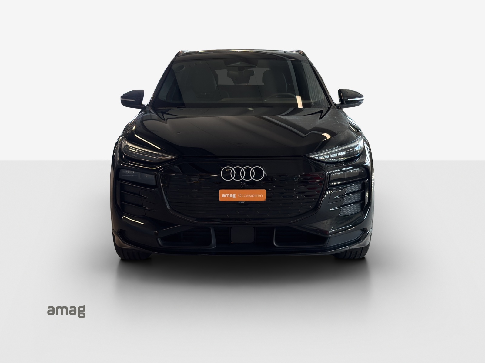 AUDI Q6 e-tron quattro-image-6