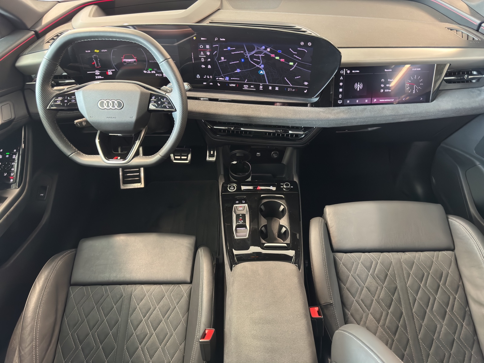 AUDI Q6 e-tron quattro-image-8