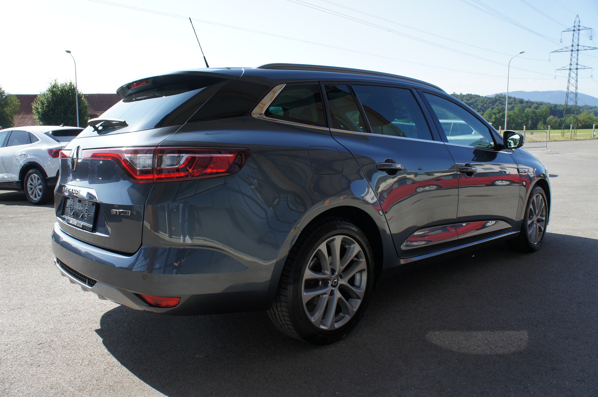 RENAULT Mégane Grandtour 1.3 16V Turbo GT Line EDC-image-4