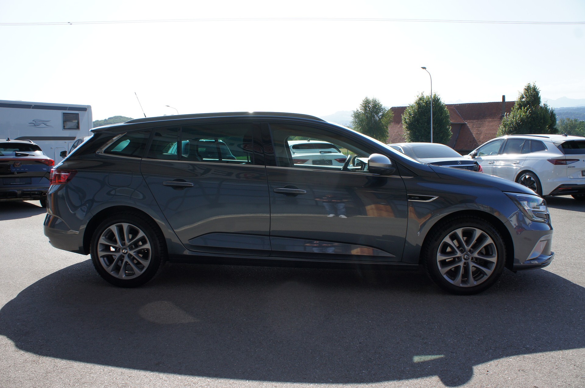 RENAULT Mégane Grandtour 1.3 16V Turbo GT Line EDC-image-5