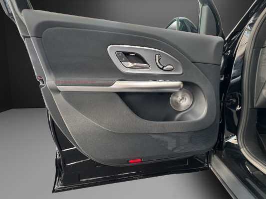 MERCEDES-BENZ GLB 220 4Matic 8G-Tronic-image-9