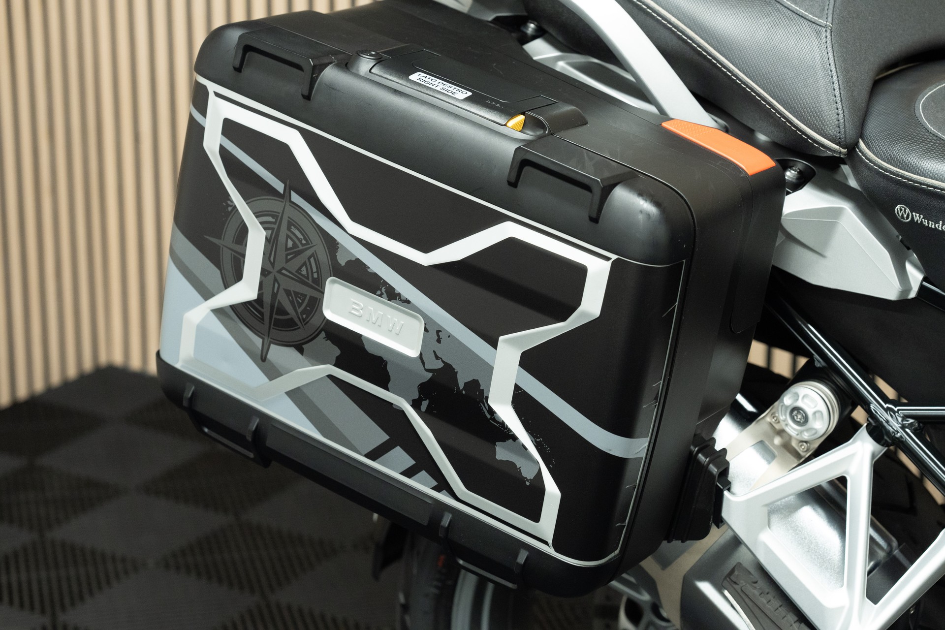BMW R 1250 GS-showroom-element-3