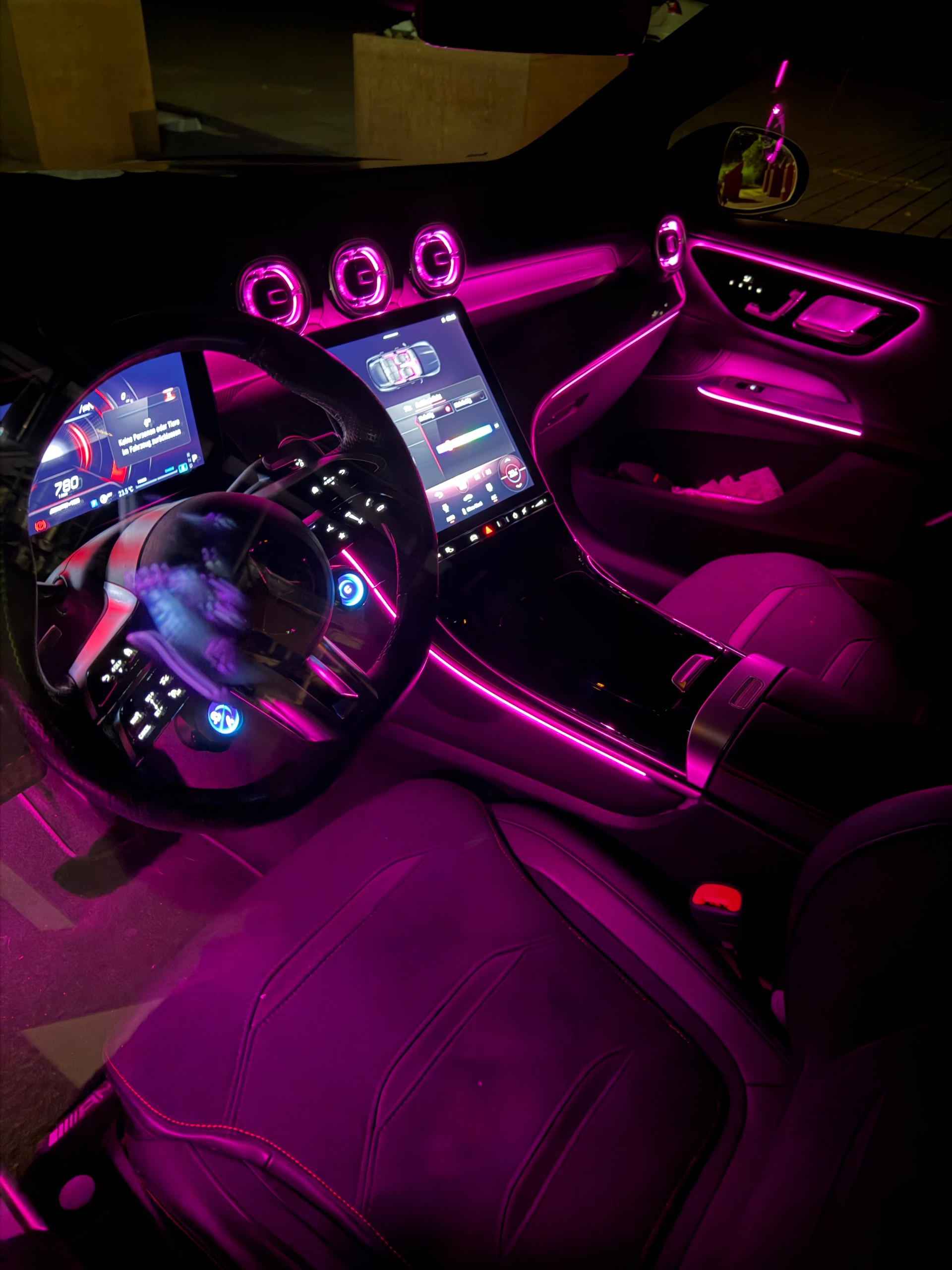 MERCEDES-BENZ GLC 43 AMG-image-19