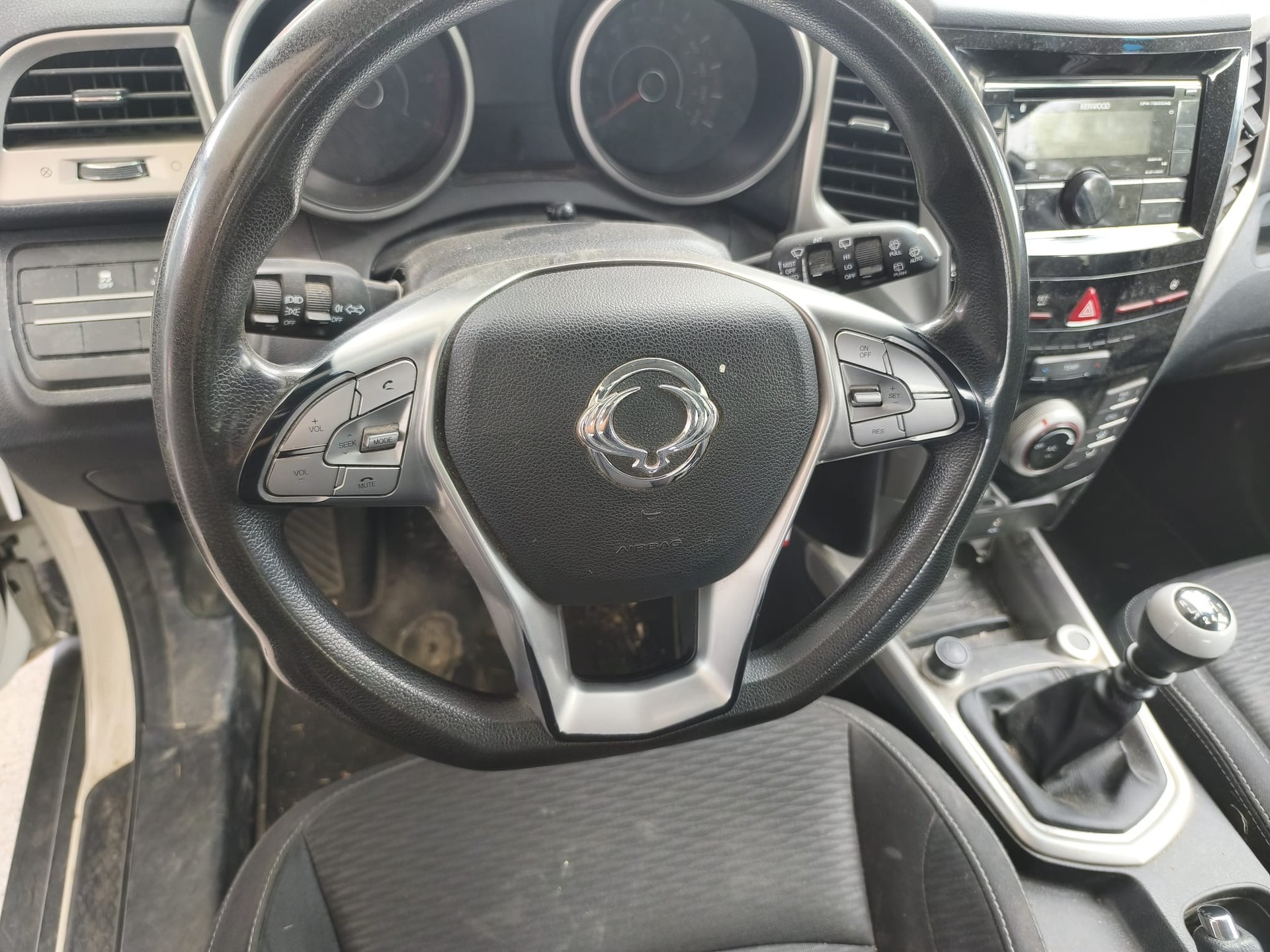 KGM-SsangYong Tivoli 1.6 eXDi Cityscape 4WD-image-13