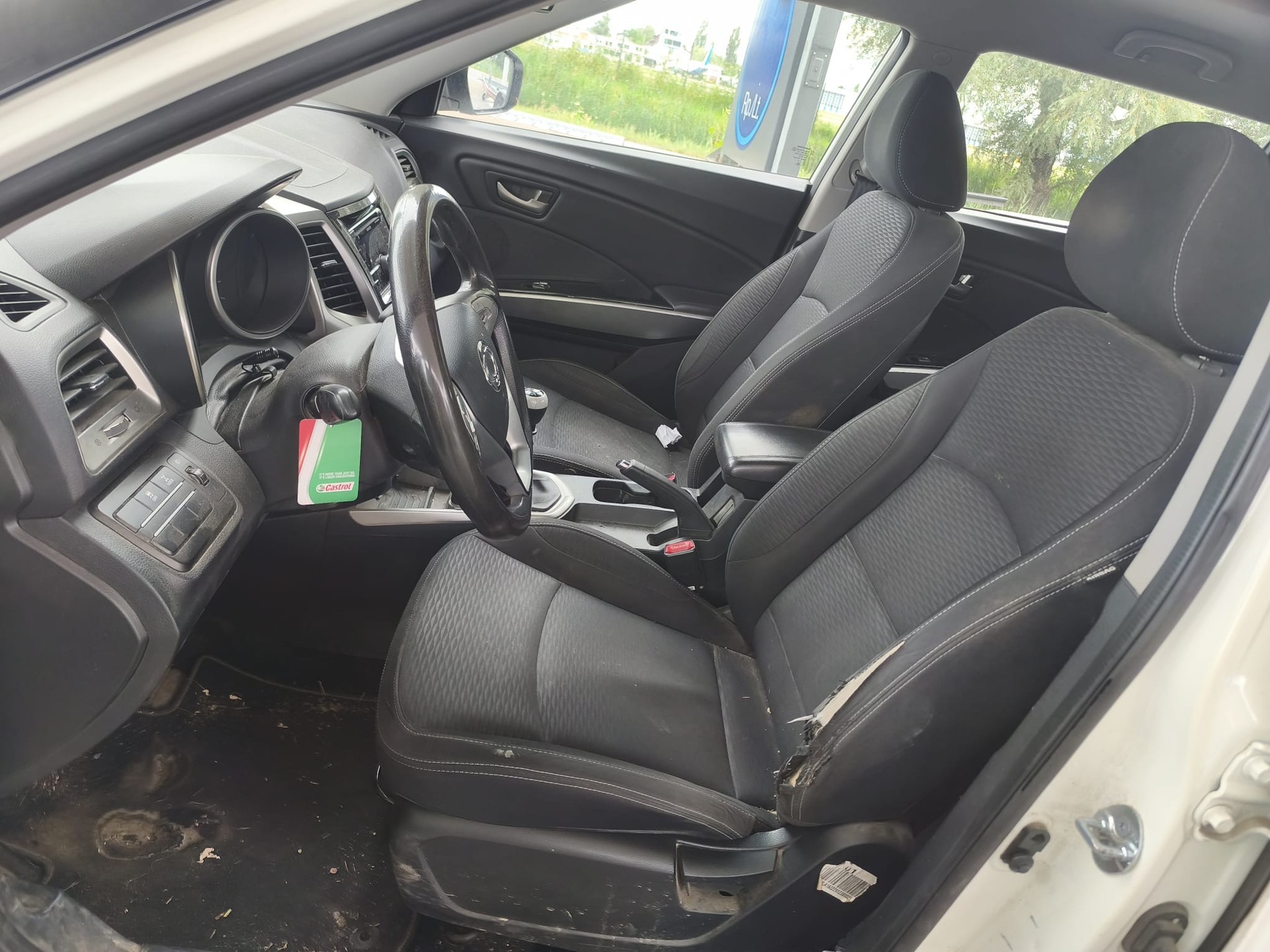 KGM-SsangYong Tivoli 1.6 eXDi Cityscape 4WD-image-16