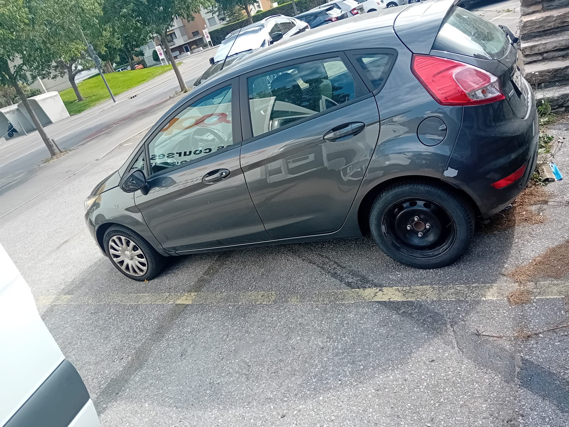 FORD Fiesta 1.0 SCTi Trend-image-1