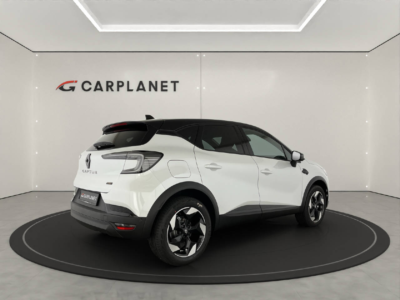 RENAULT Captur 1.8 E-Tech techno-image-2