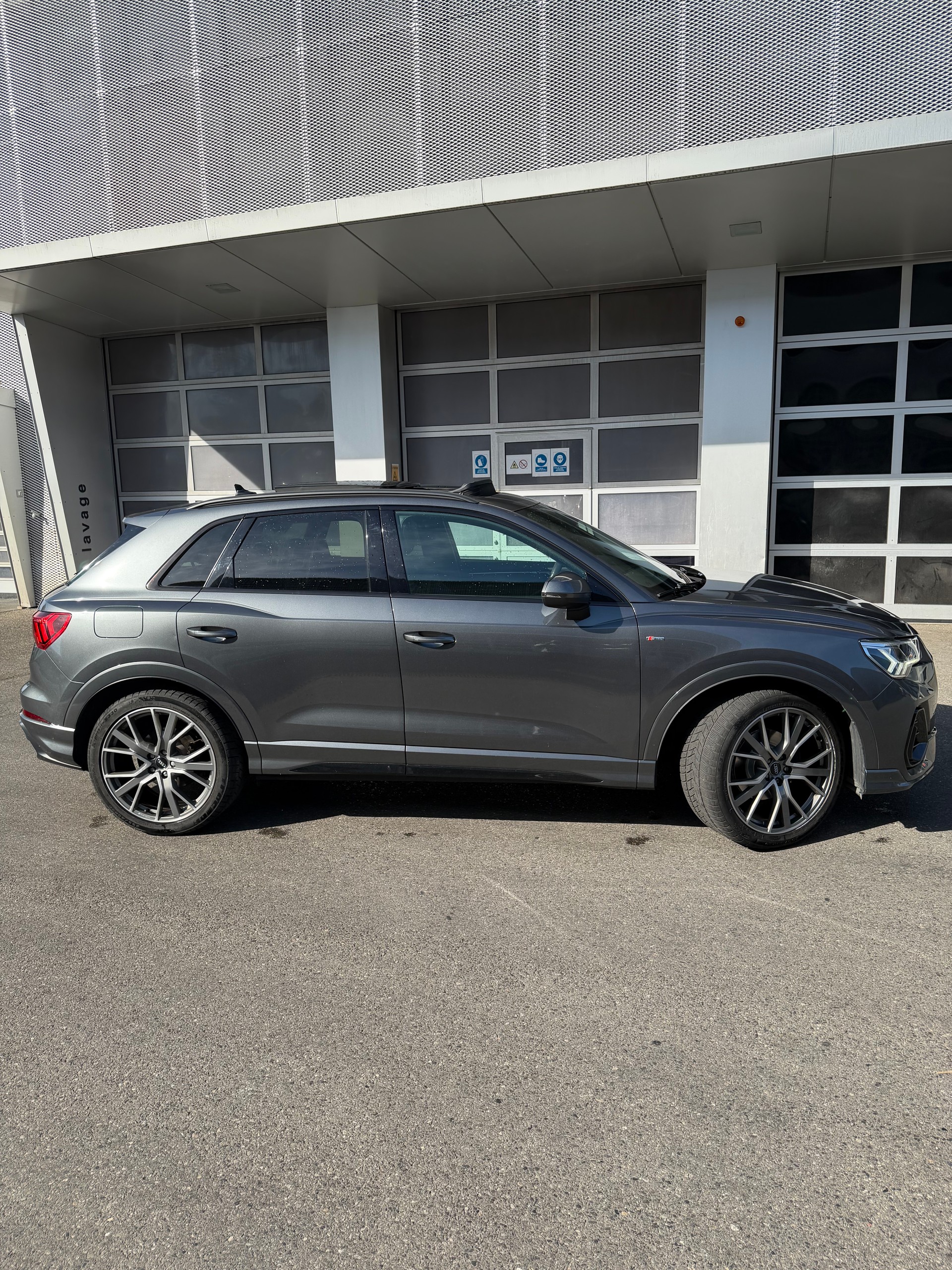 AUDI 1.5 35 TFSI S line S-Tronic-image-1
