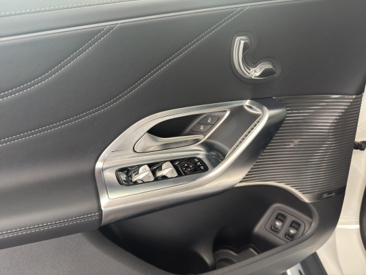 MERCEDES-BENZ GLC 400 4MATIC 94 kWh EQ-image-9