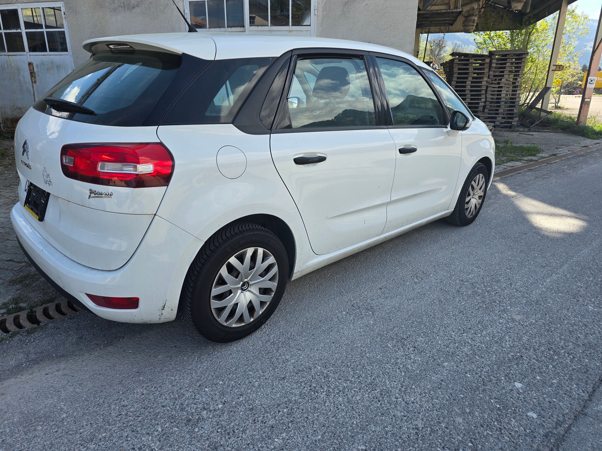 CITROEN C4 Picasso 1.6i 16V Attraction-image-4