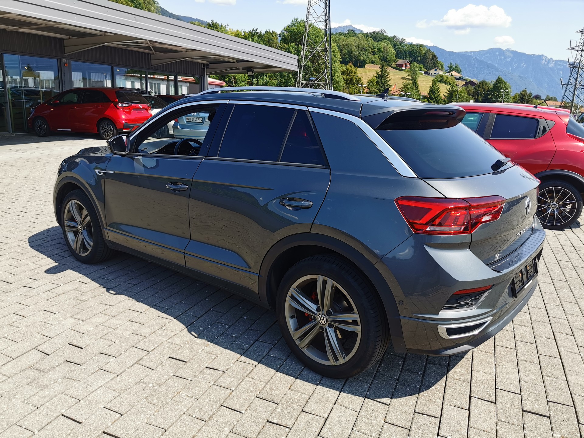 VW T-Roc 2.0 TSI Advance 4M-image-2