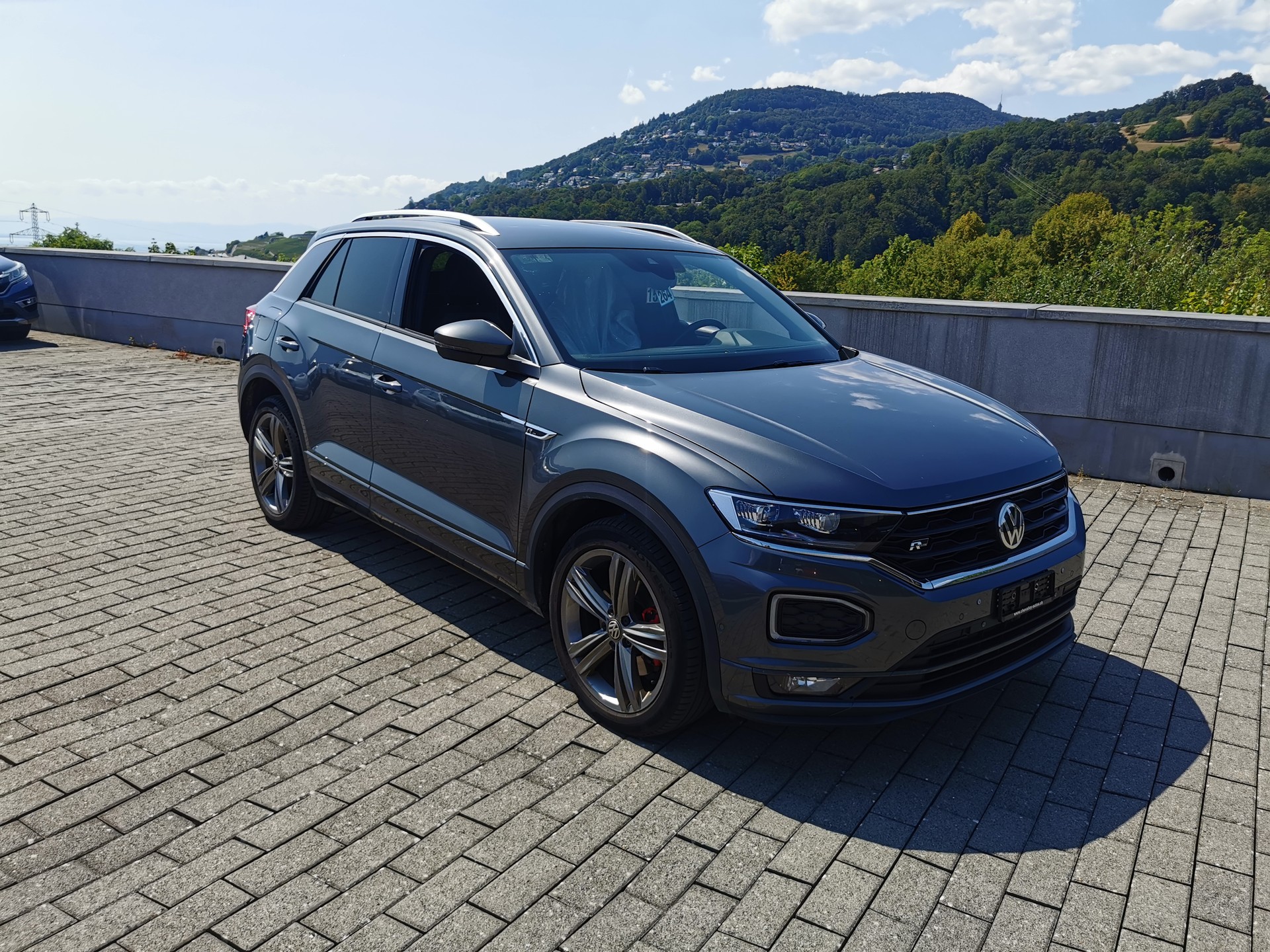 VW T-Roc 2.0 TSI Advance 4M-image-0