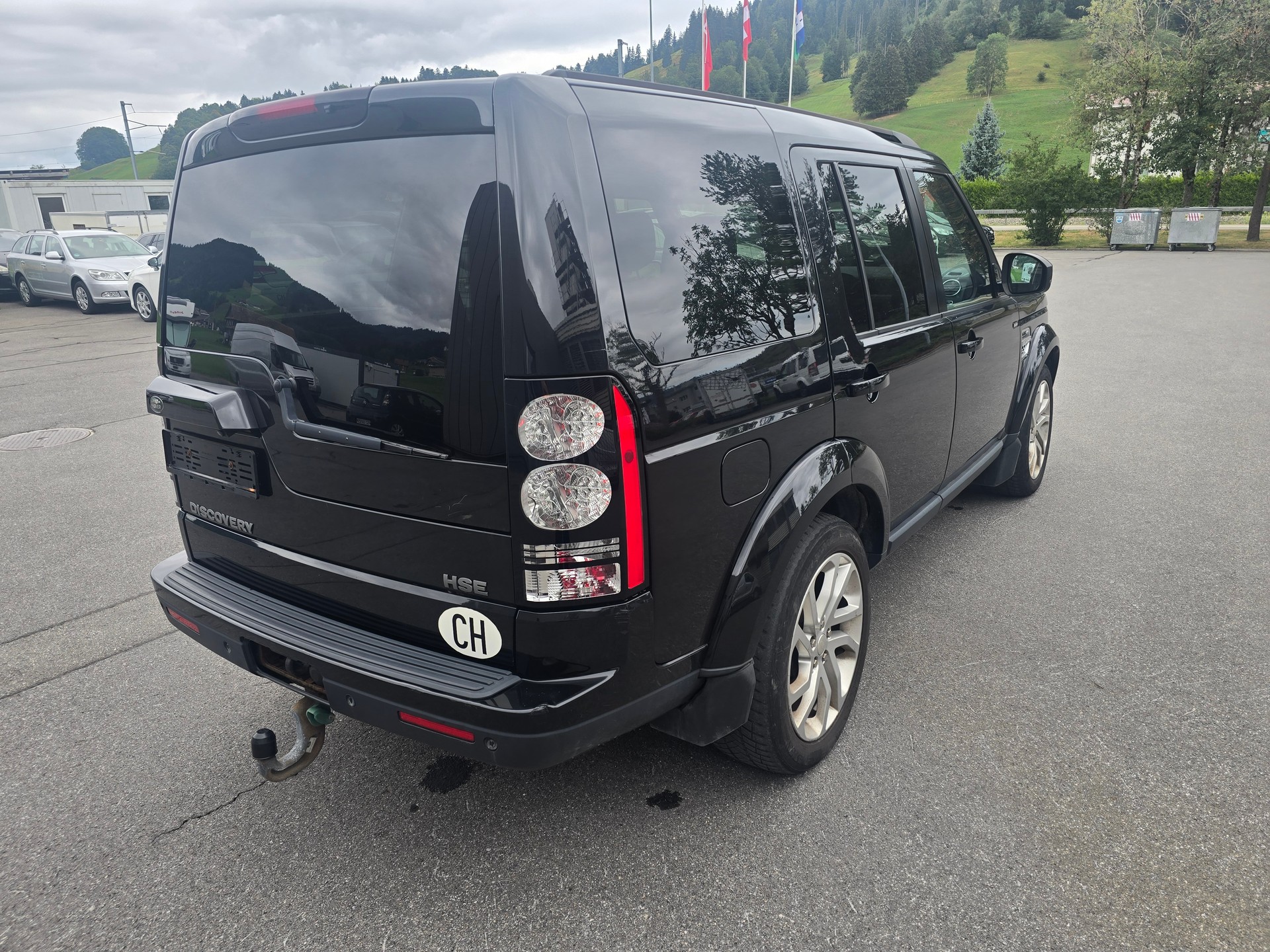 LAND ROVER Discovery 3.0 SDV6 HSE Luxury Automatic-image-5