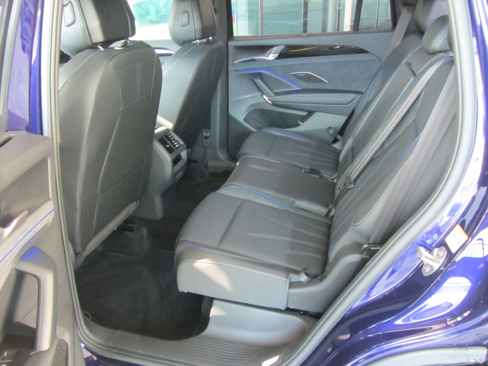 VW Tayron 2.0 TSI R-Line DSG 4Motion-image-5