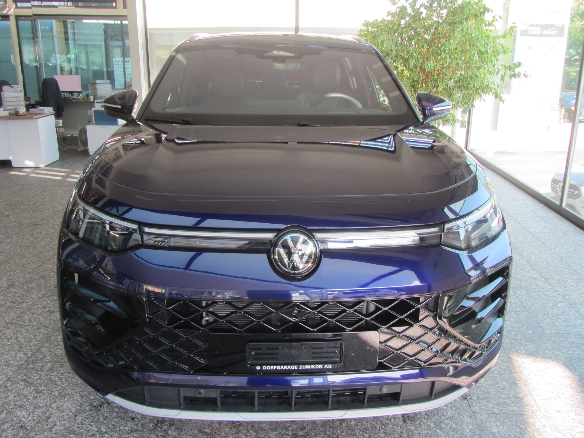 VW Tayron 2.0 TSI R-Line DSG 4Motion-image-2