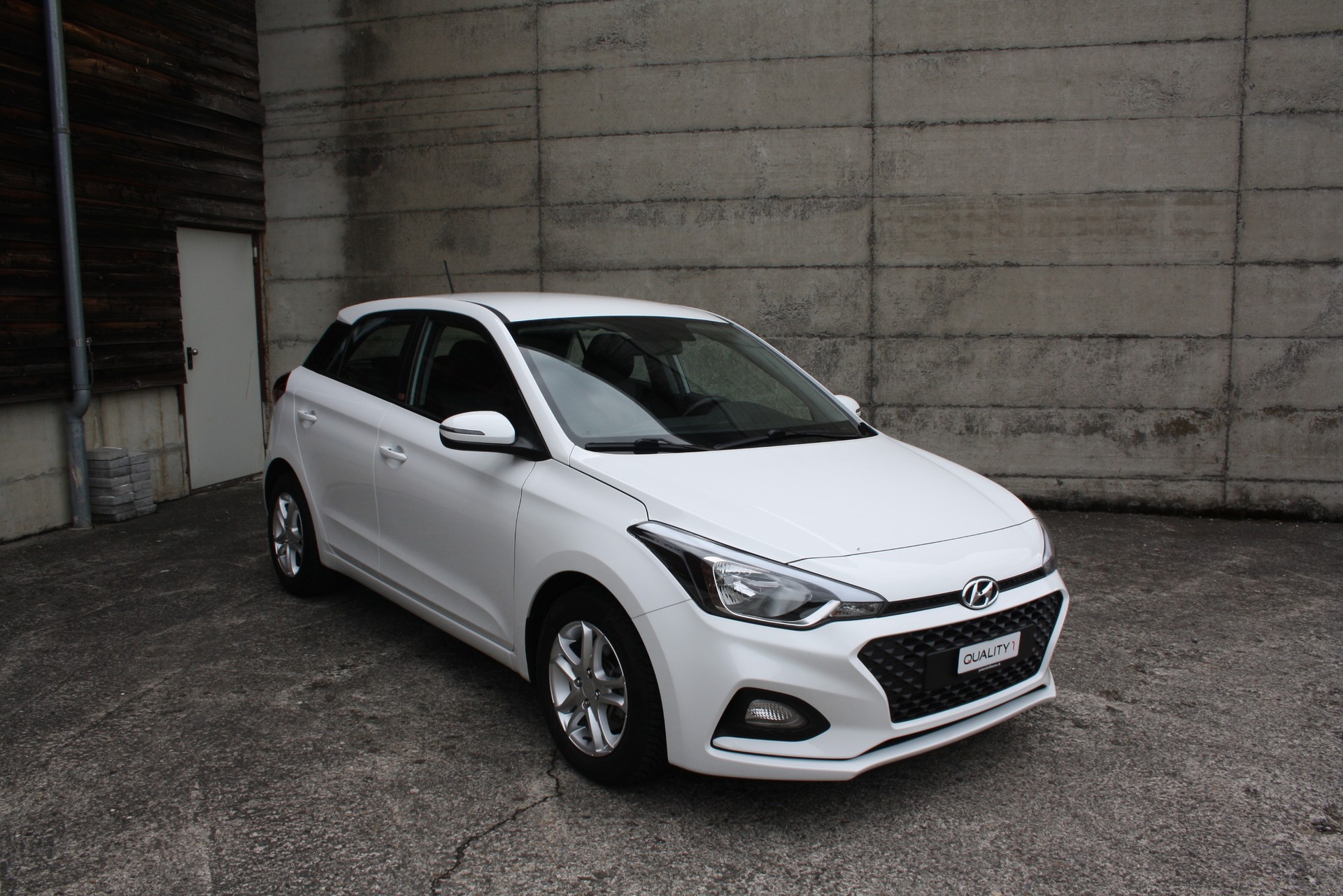 HYUNDAI i20 1.0 T-GDi Origo-image-0