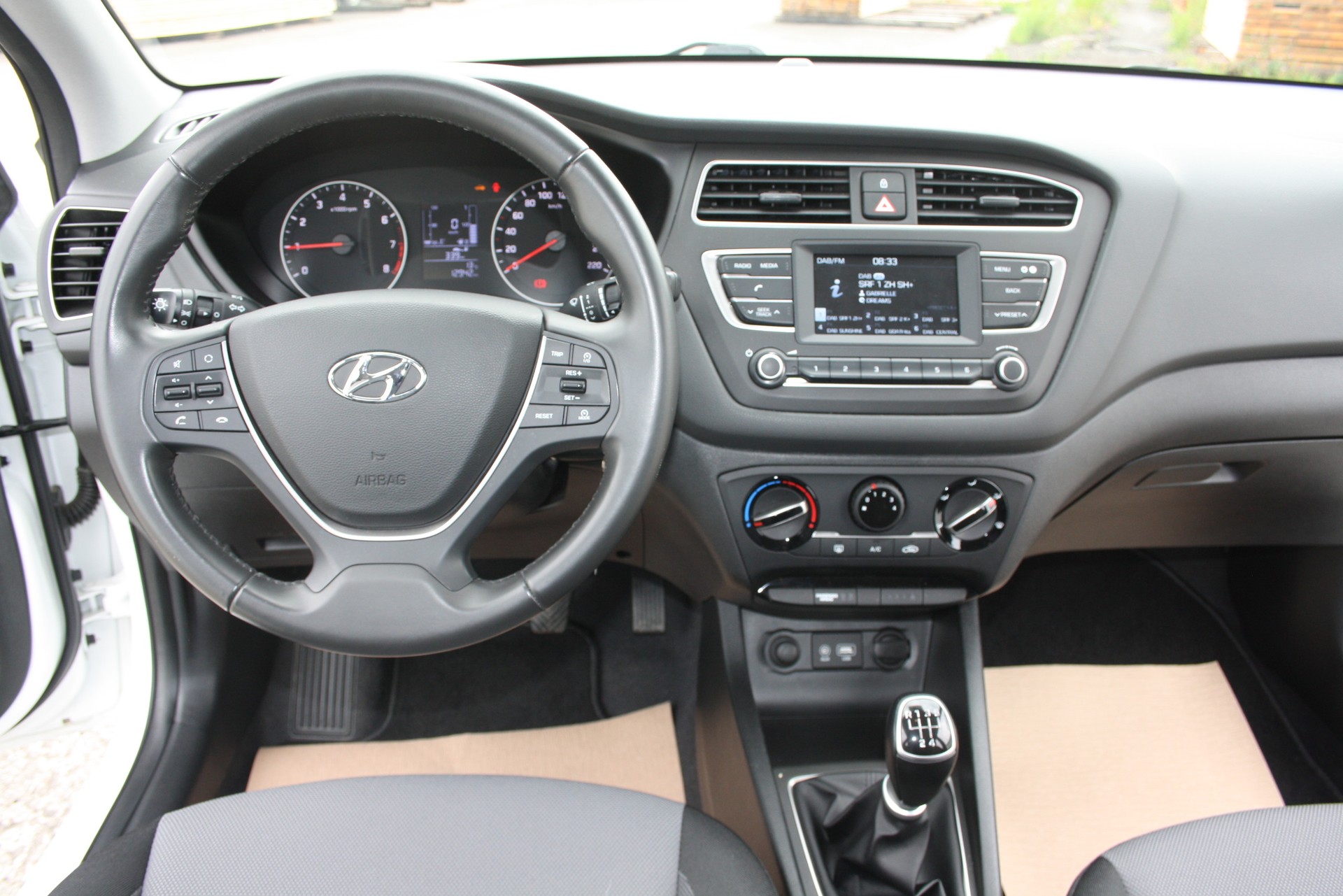 HYUNDAI i20 1.0 T-GDi Origo-image-9