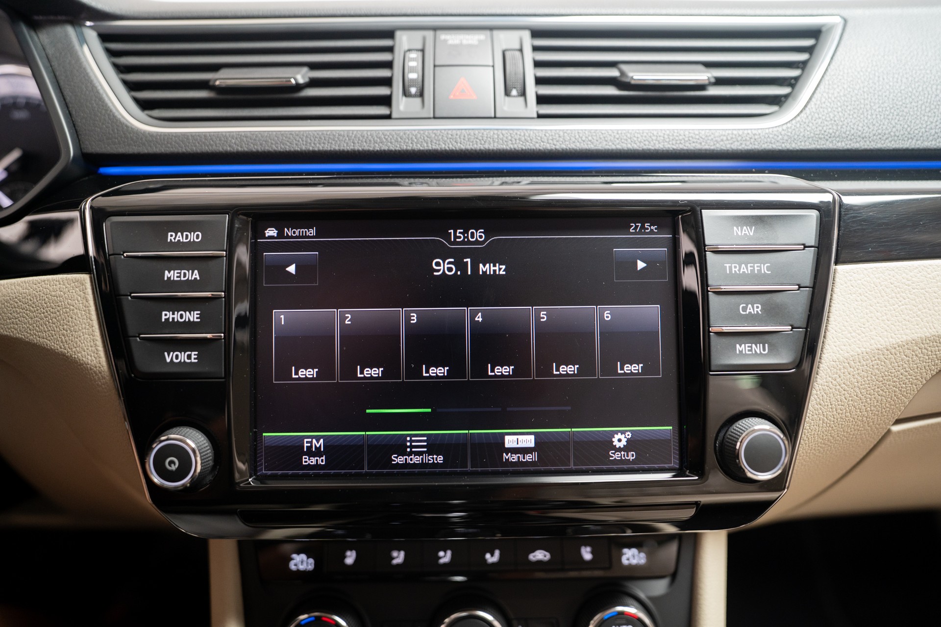 SKODA Superb Combi 2.0 TDI 190 L&K 4x4 DSG / 360°Kamera / el.Sitze-image-25