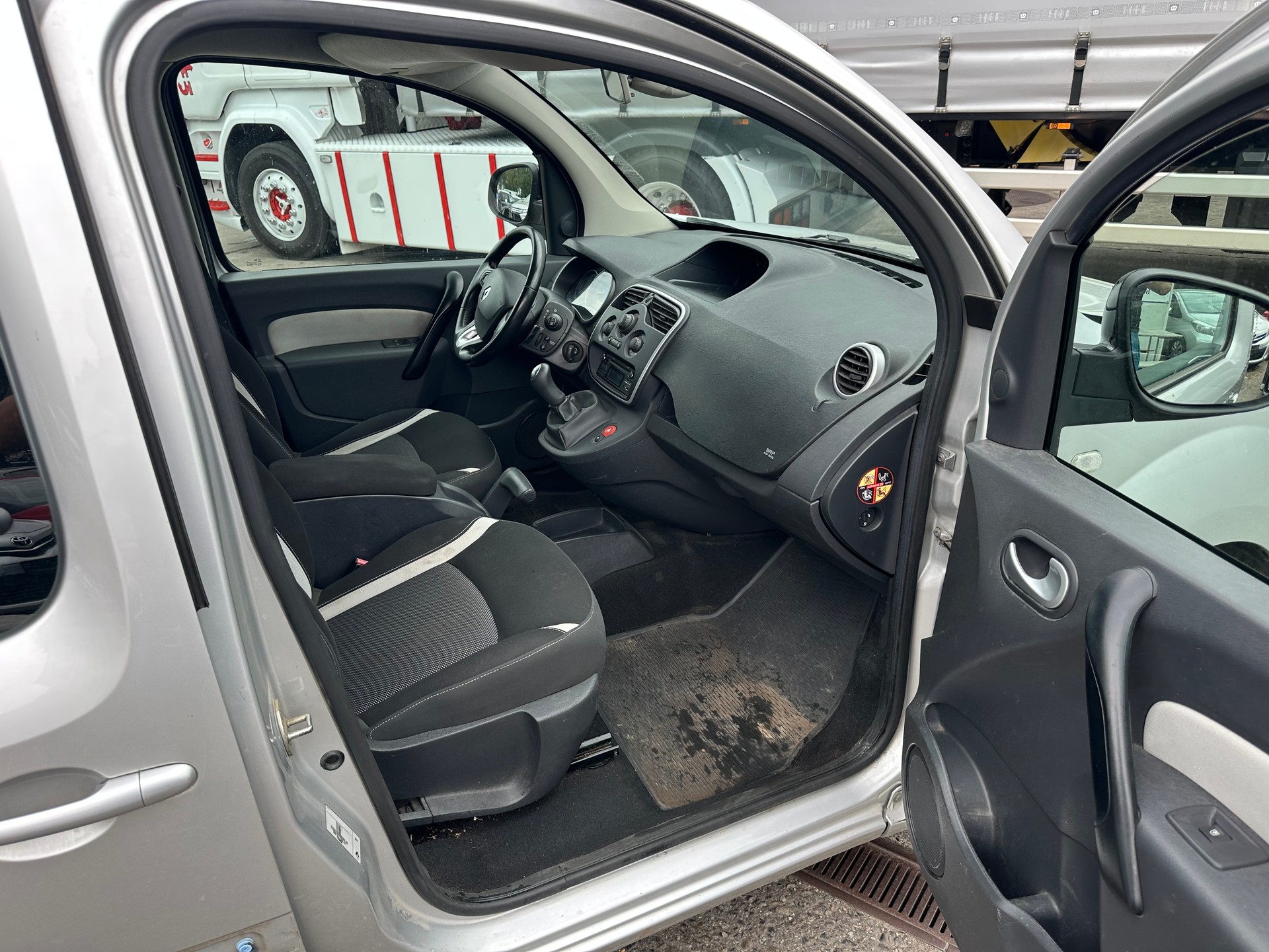 RENAULT Kangoo 1.5 dCi Energy-image-8