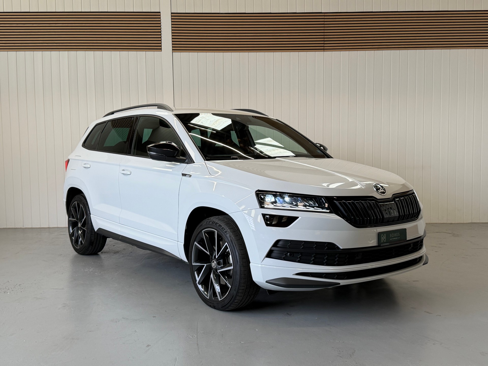 SKODA Karoq 2.0 TSI SportLine 4x4 DSG - AHK -frisch ab Service & MFK-image-6