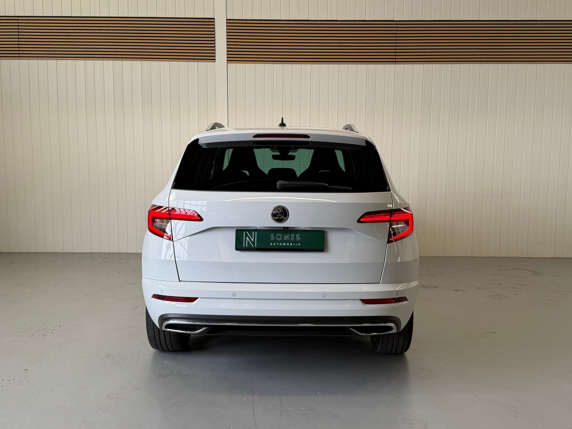 SKODA Karoq 2.0 TSI SportLine 4x4 DSG - AHK -frisch ab Service & MFK-image-3