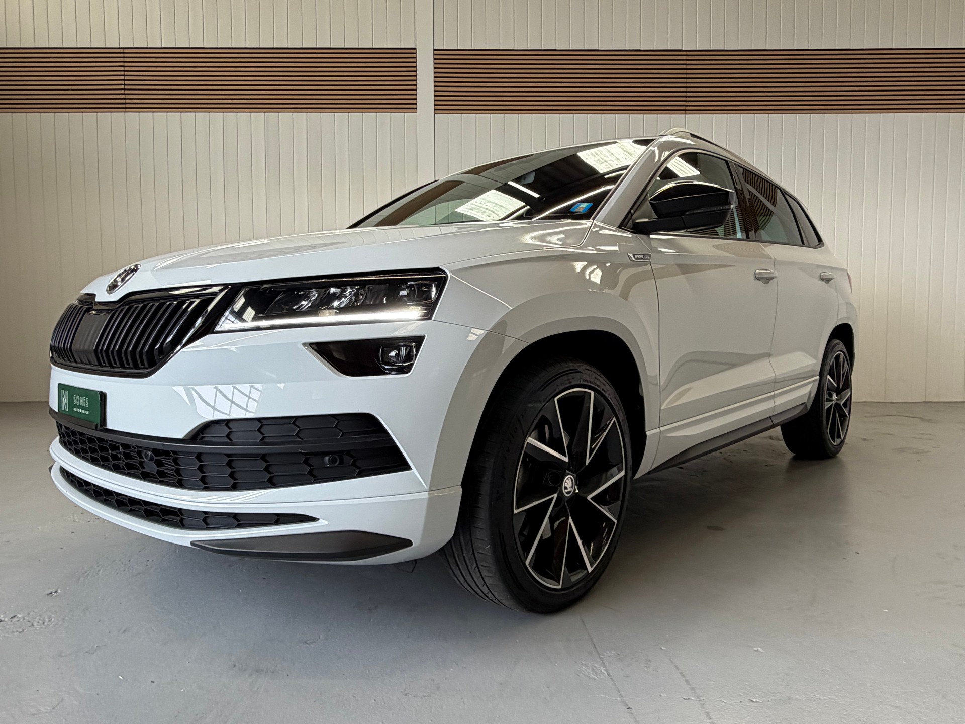 SKODA Karoq 2.0 TSI SportLine 4x4 DSG - AHK -frisch ab Service & MFK-image-19