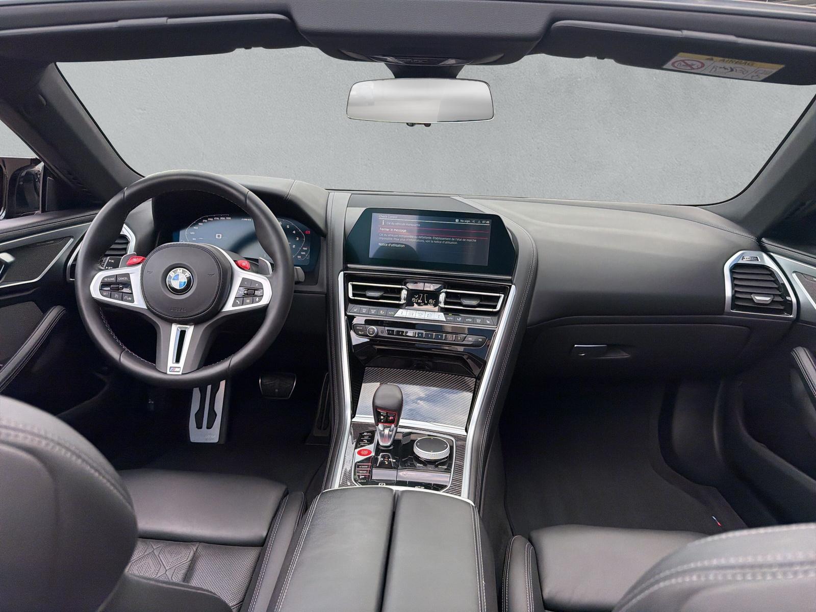 BMW M8 Competition xDrive Cabriolet-image-16