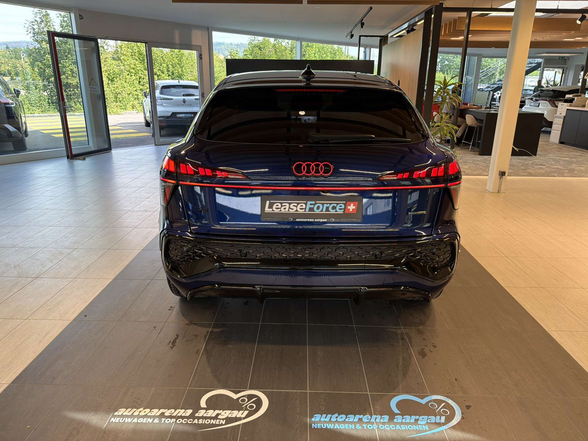 AUDI Q3 Sportback TFSi quattro S-Line 204PS S-Tronic Automat-image-12
