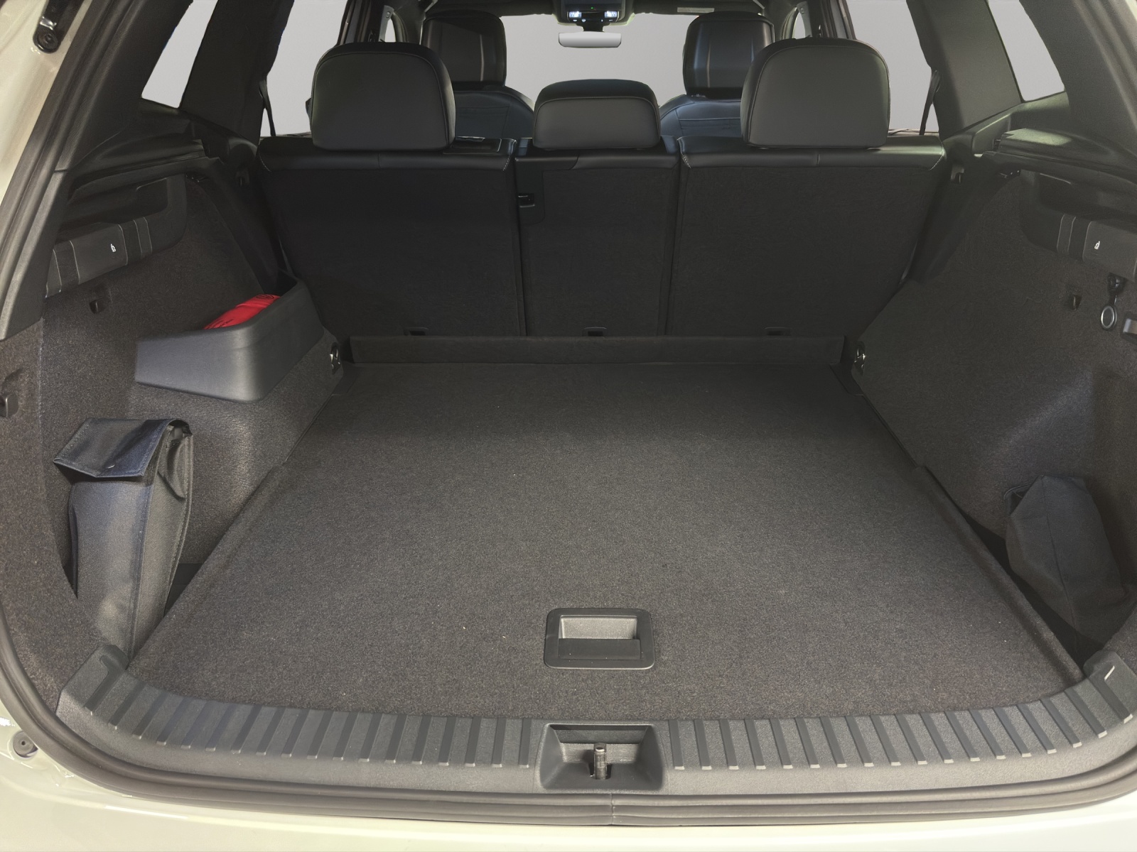 VW Tayron 2.0 TSI R-Line DSG 4Motion-image-10