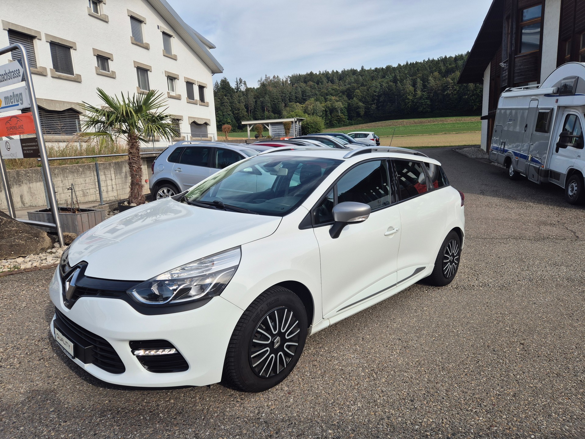 RENAULT Clio Grandtour 1.2 16V T GT EDC-image-16
