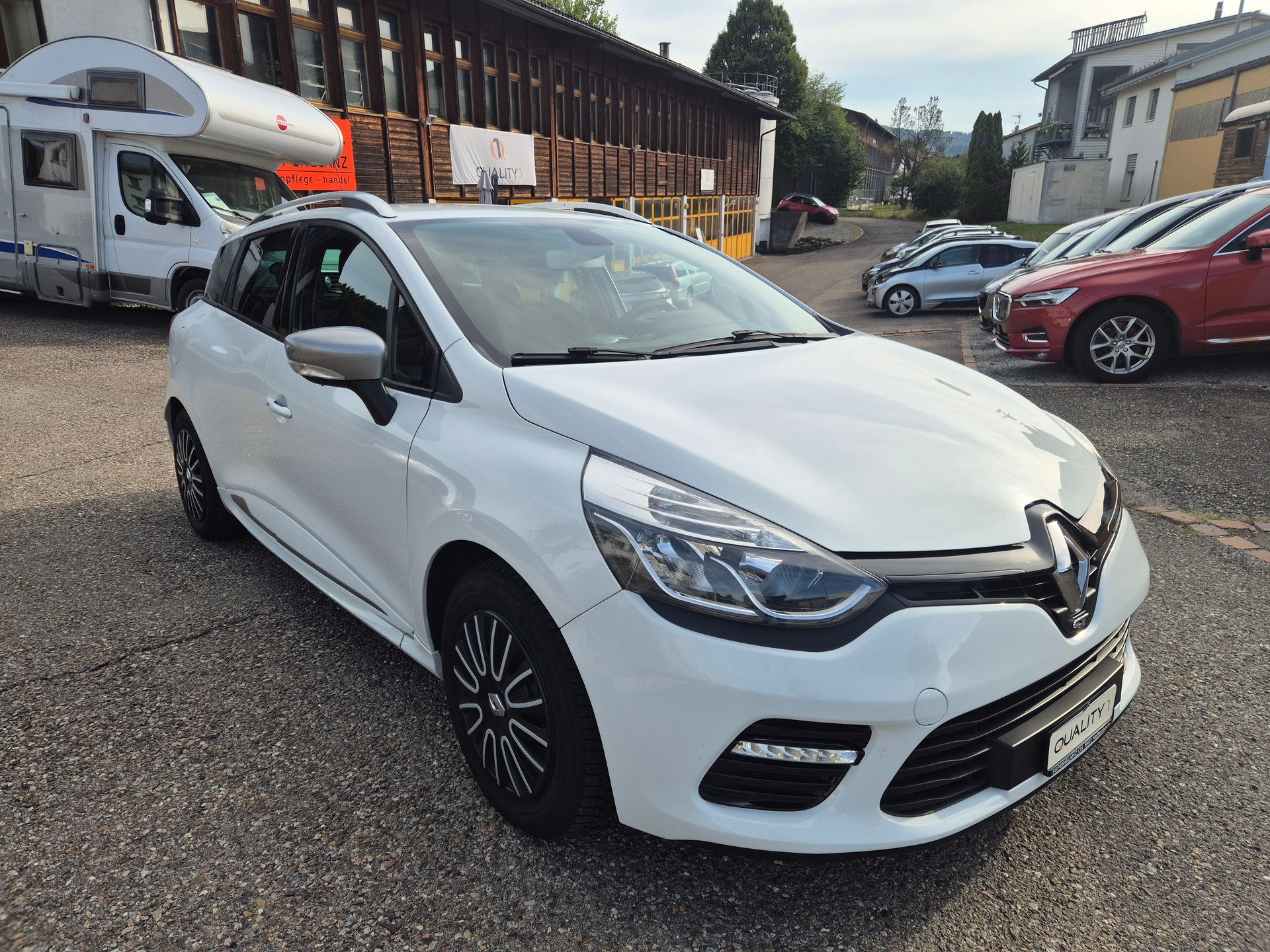 RENAULT Clio Grandtour 1.2 16V T GT EDC-image-15