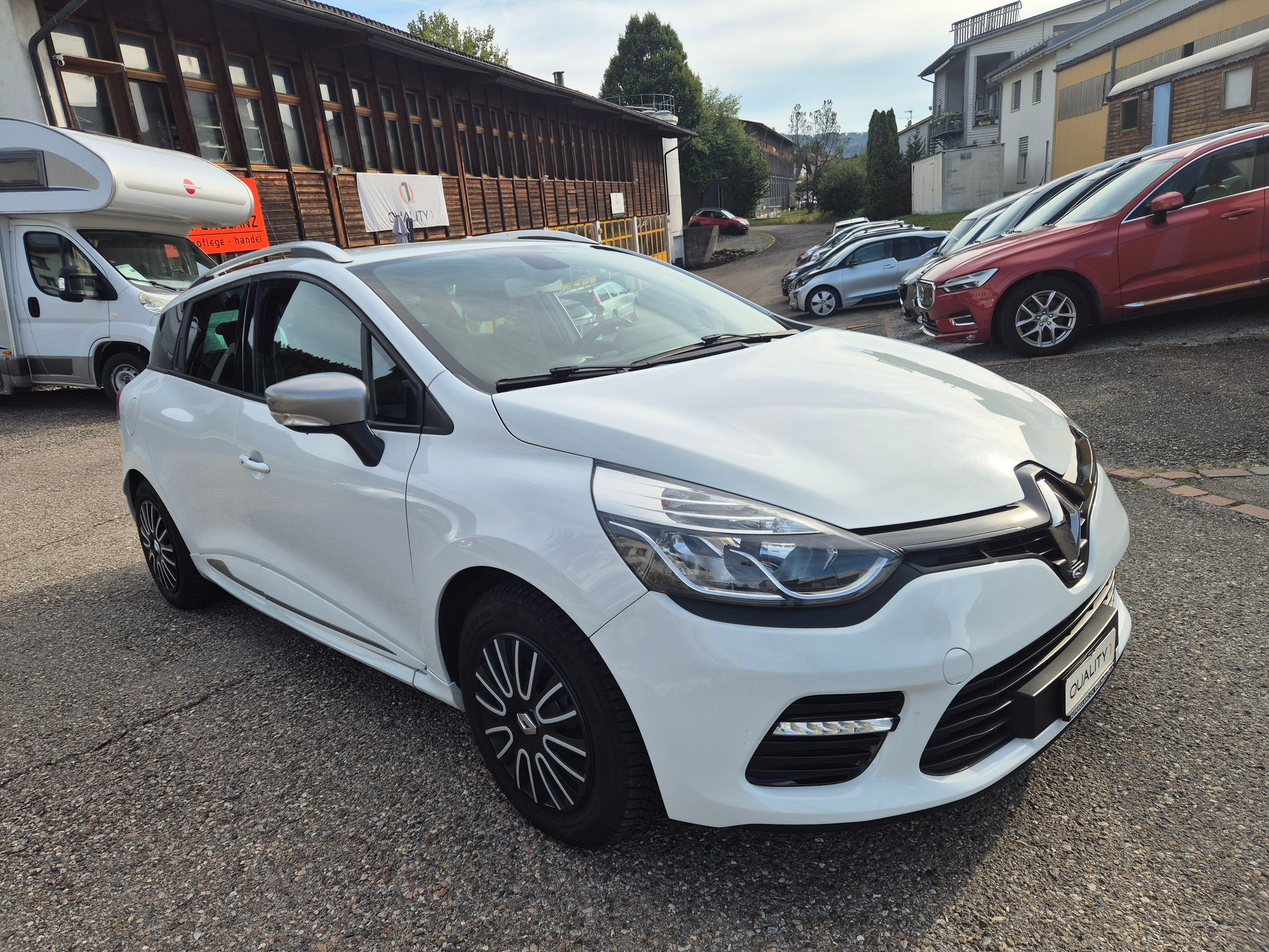 RENAULT Clio Grandtour 1.2 16V T GT EDC-image-18