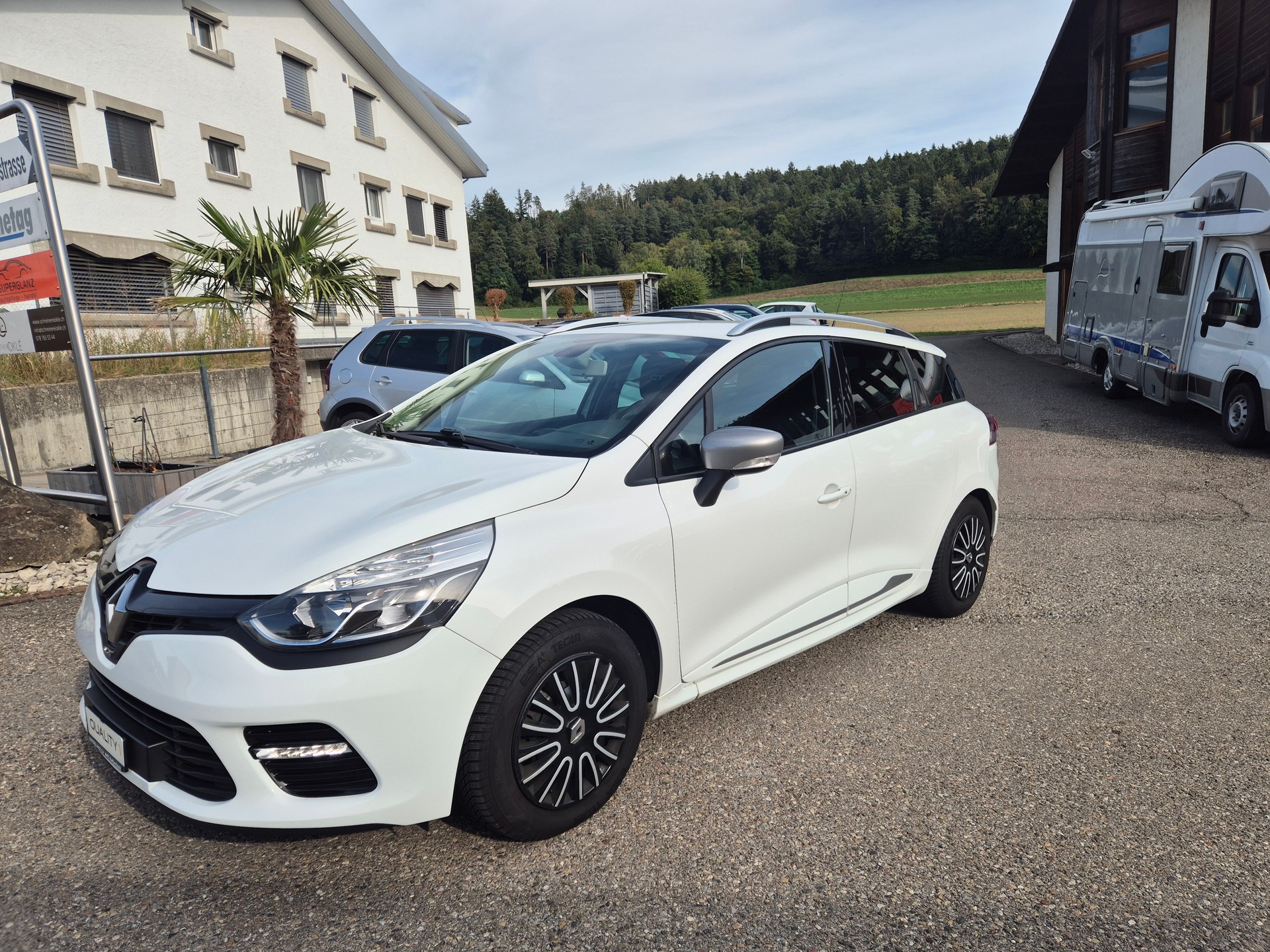 RENAULT Clio Grandtour 1.2 16V T GT EDC-image-0