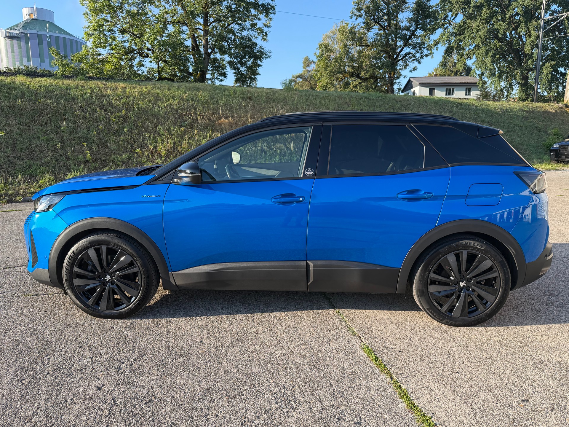 PEUGEOT 3008 300e Hybrid4 GT Pack EAT8-image-1