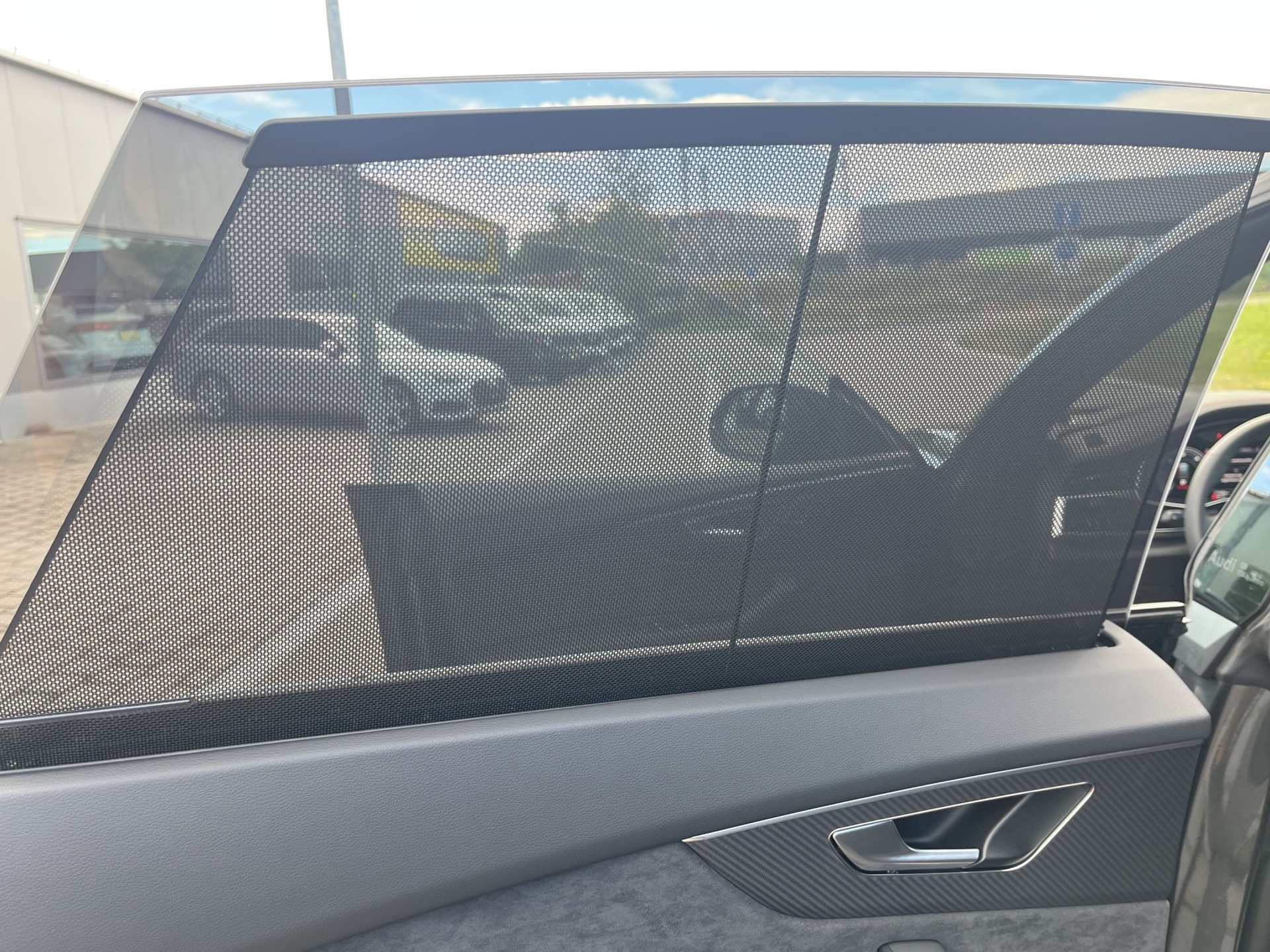 AUDI Q8 SUV TDI quattro 210 kW tiptronic*Standheizung, AHK, B&O Sound, 23"Alu, Panodach, (5-Jahre Garantie)-image-17