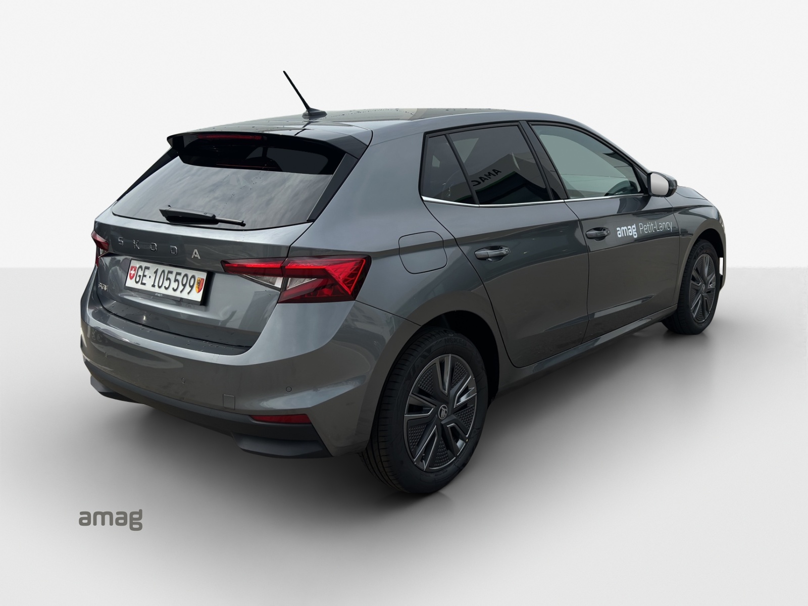 SKODA Fabia 1.0 TSI Dynamic DSG-image-4