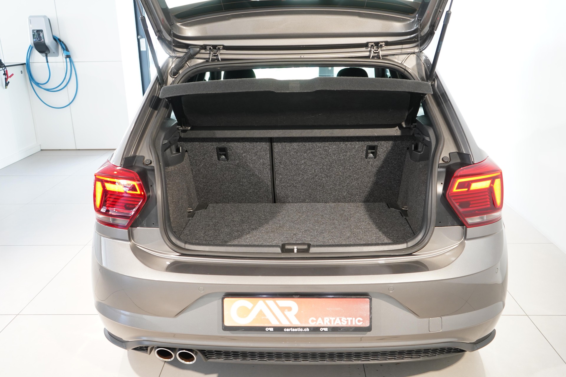 VW Polo 2.0 TSI GTI DSG-image-4