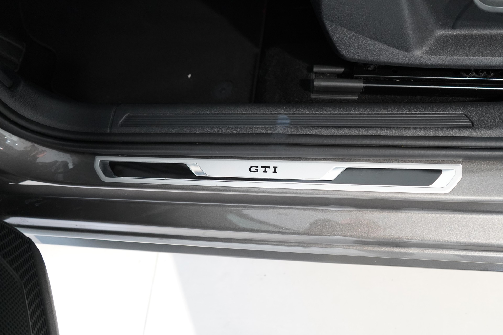 VW Polo 2.0 TSI GTI DSG-image-19