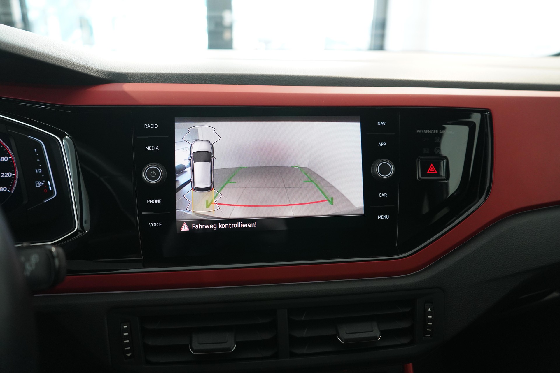 VW Polo 2.0 TSI GTI DSG-image-11
