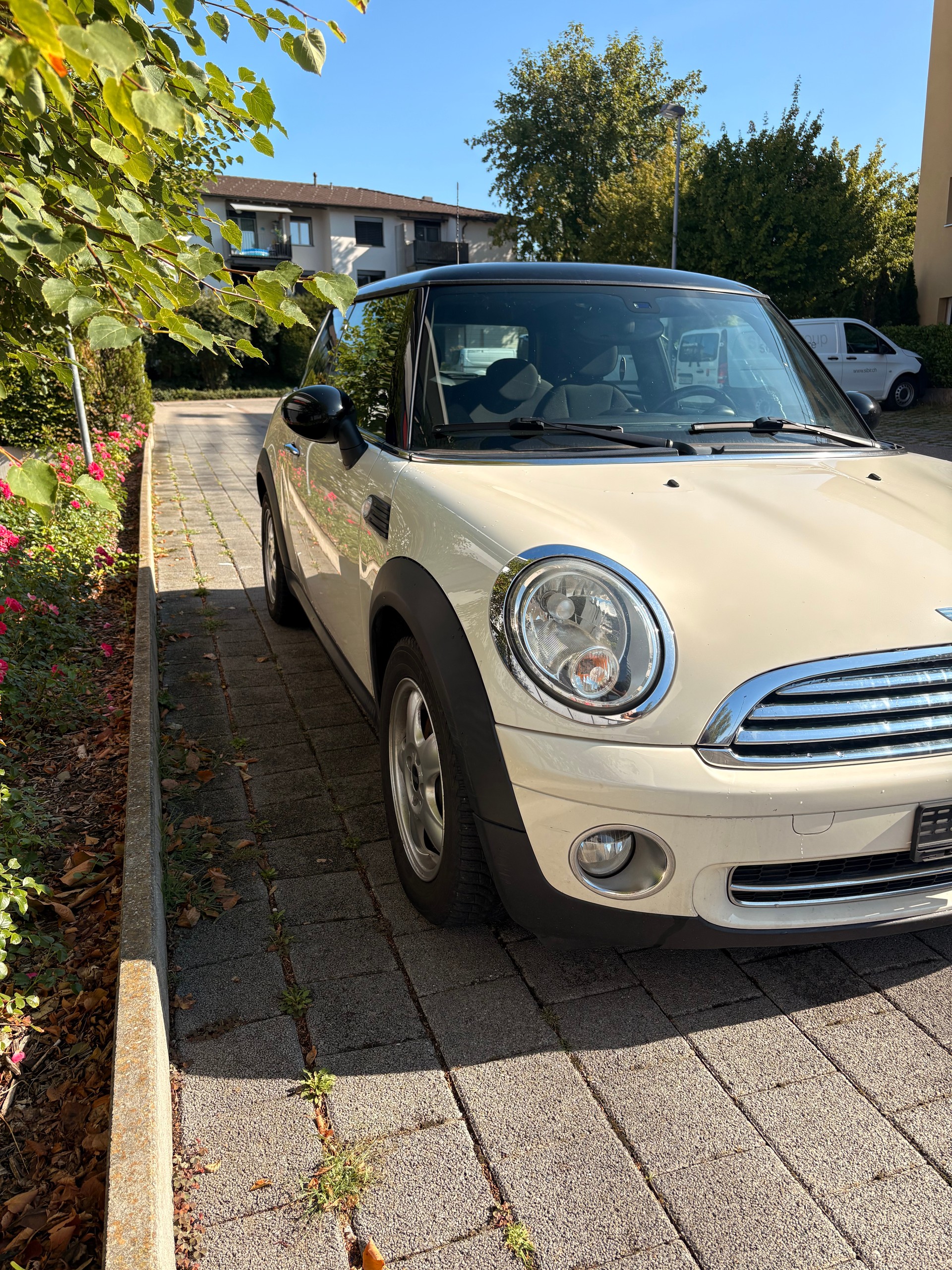 MINI Cooper-image-2