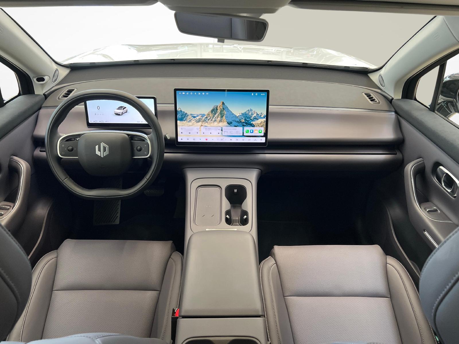 LEAPMOTOR C10 1.5 REEV Design-image-8