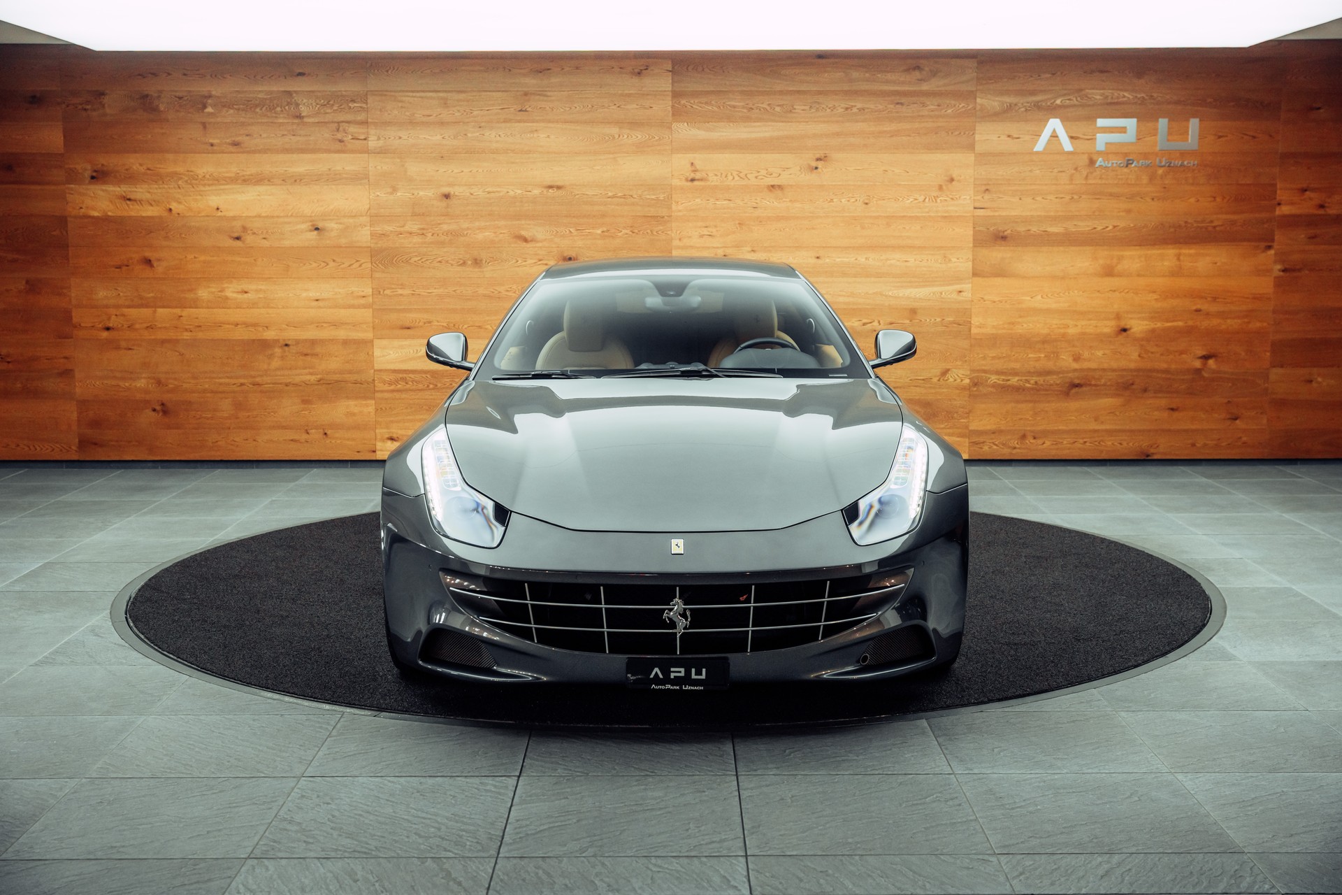 FERRARI FF-image-21