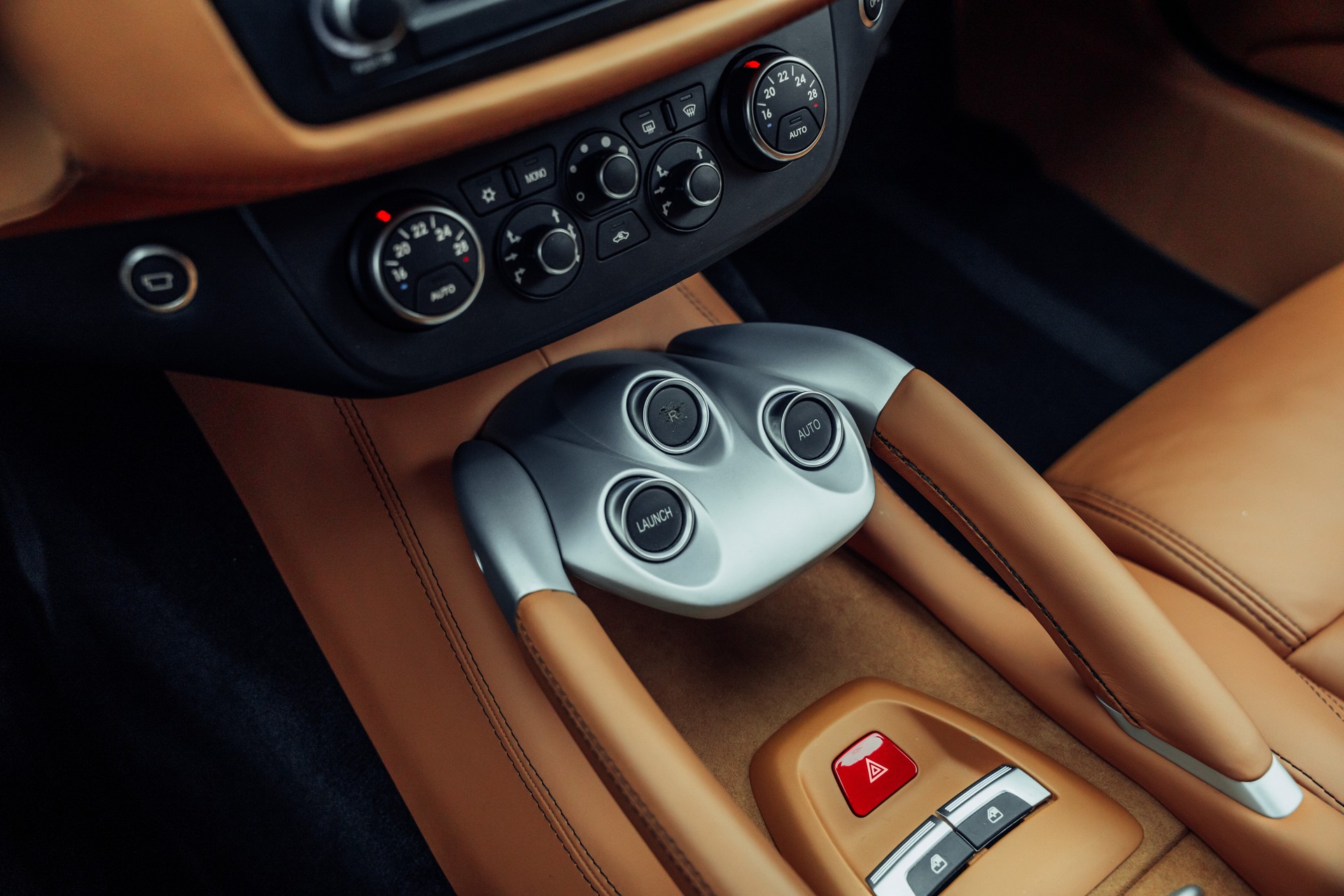 FERRARI FF-image-11
