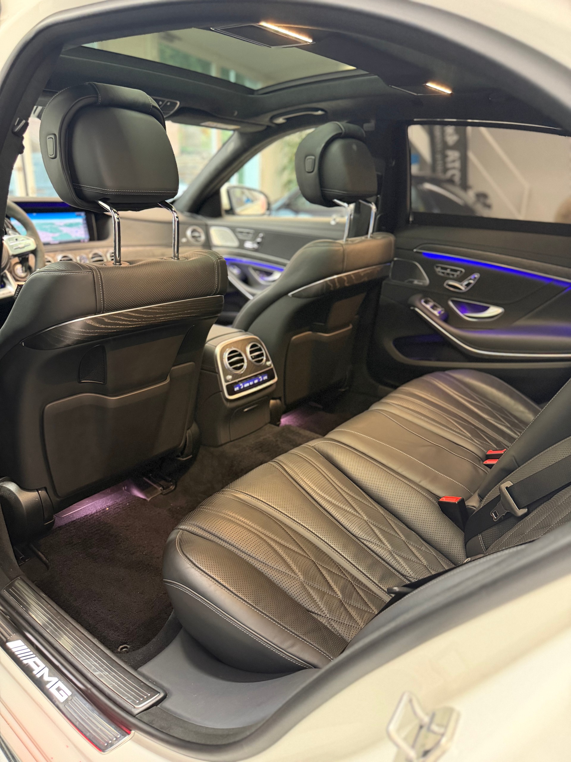 MERCEDES-BENZ S 63 V8 AMG 4matic+ lang-image-21